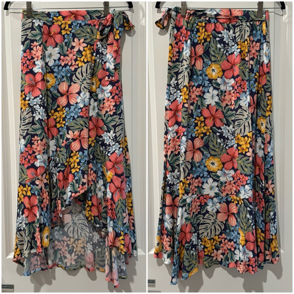 Clearance Forever 21 High Low Asymmetrical Floral Wrap Skirt Size XS